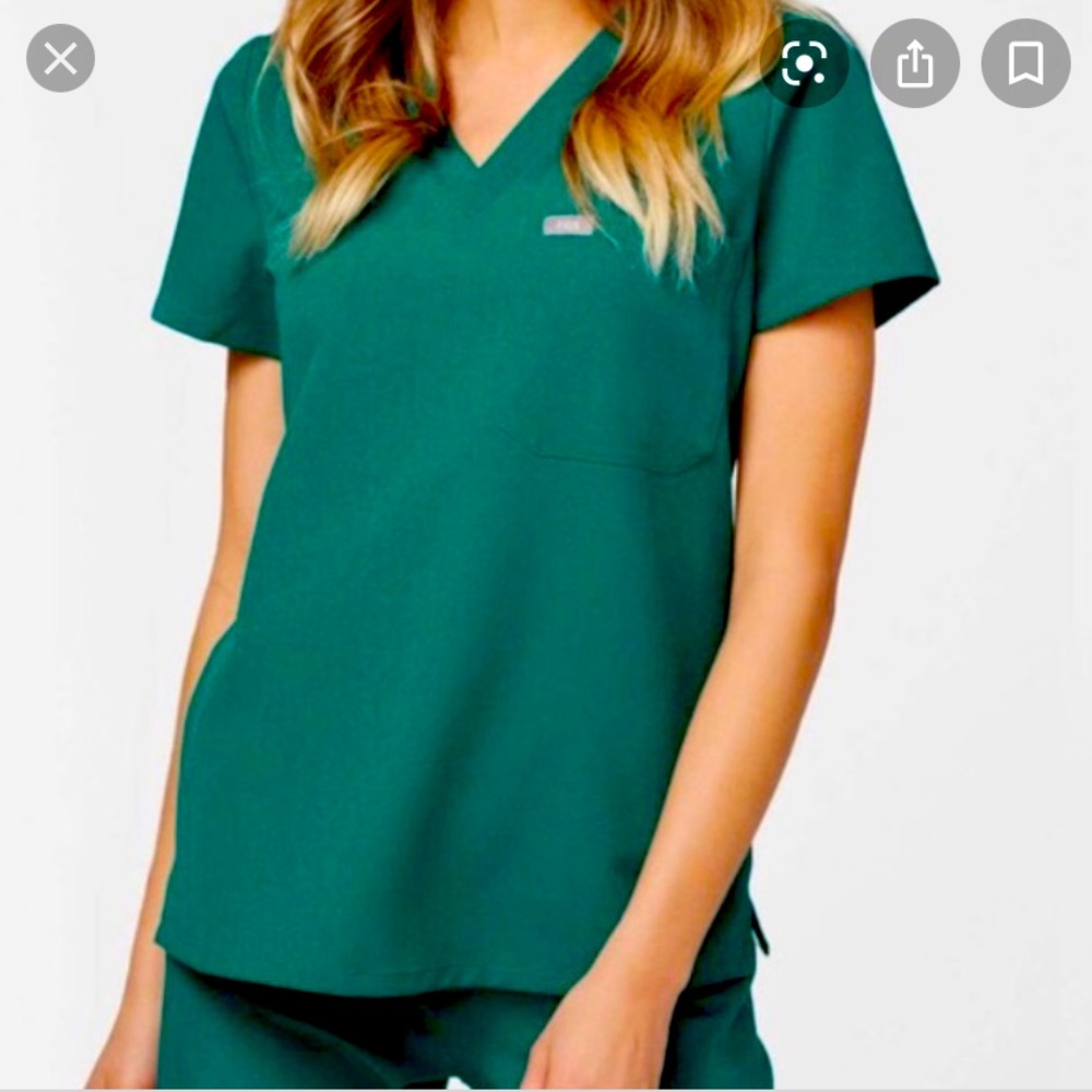 Figs Catarina scrub top